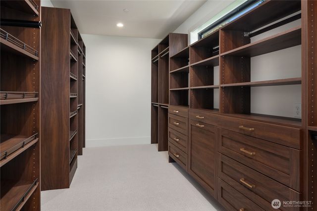4024 85th Avenue SE, Mercer Island, WA 98040