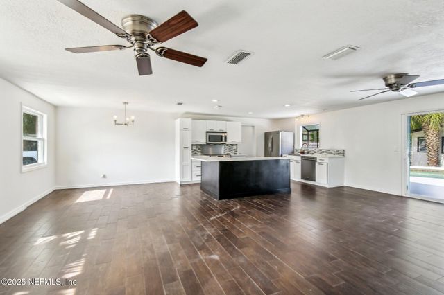 465 FOX Lane, Orange Park, FL 32073