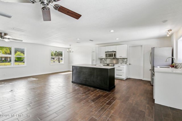 465 FOX Lane, Orange Park, FL 32073