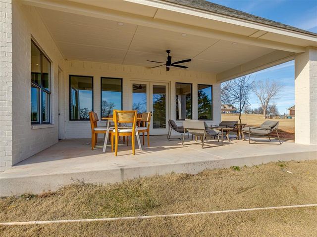 3442 Red Ridge Drive, Blanchard, OK 73010