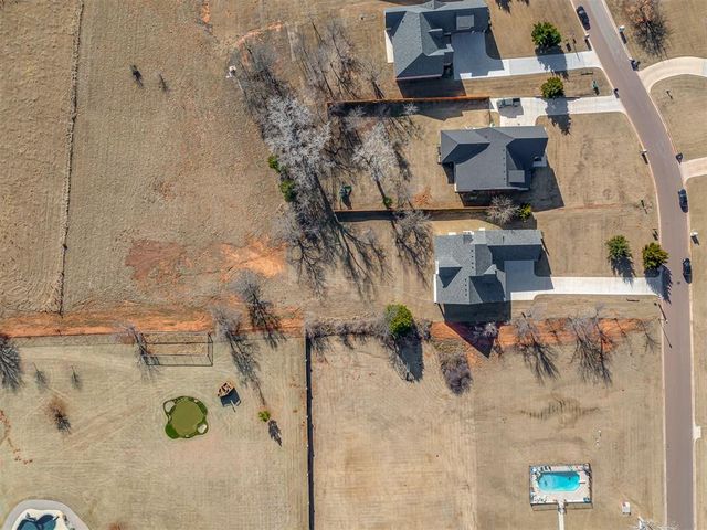 3442 Red Ridge Drive, Blanchard, OK 73010