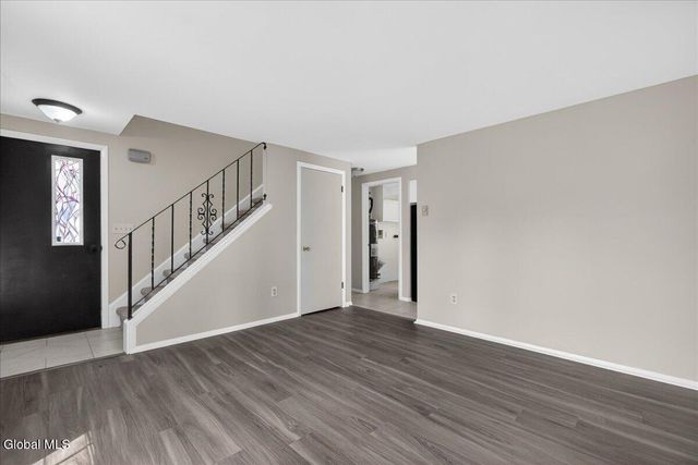 25A Woodcliffe Drive, Clifton Park, NY 12065
