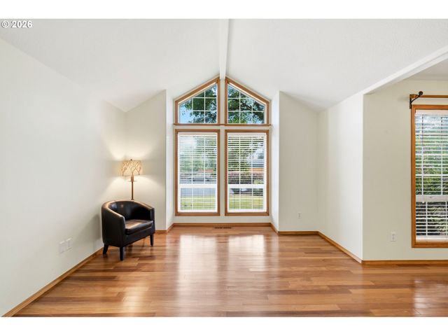 455 Nw MEADOWLARK Ct, Mc Minnville, OR 97128