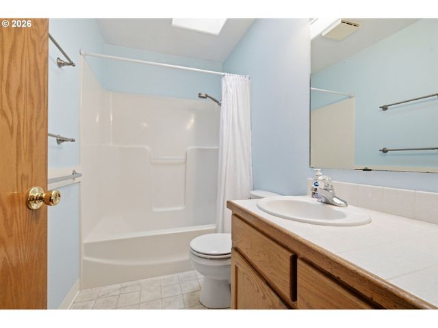 455 Nw MEADOWLARK Ct, Mc Minnville, OR 97128