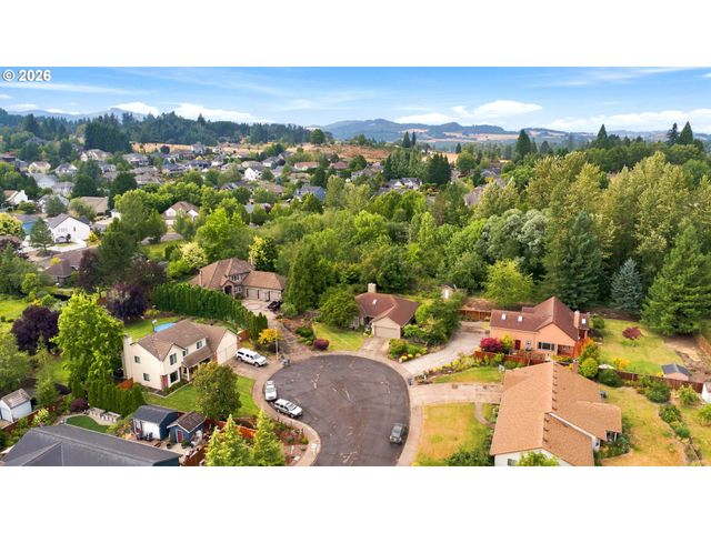 455 Nw MEADOWLARK Ct, Mc Minnville, OR 97128