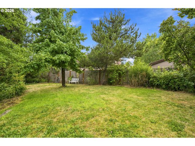 455 Nw MEADOWLARK Ct, Mc Minnville, OR 97128