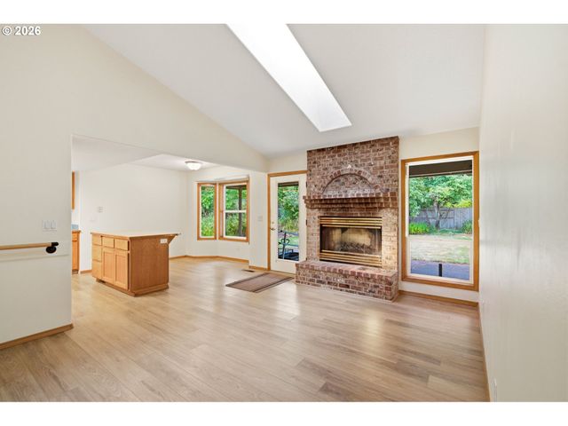 455 Nw MEADOWLARK Ct, Mc Minnville, OR 97128