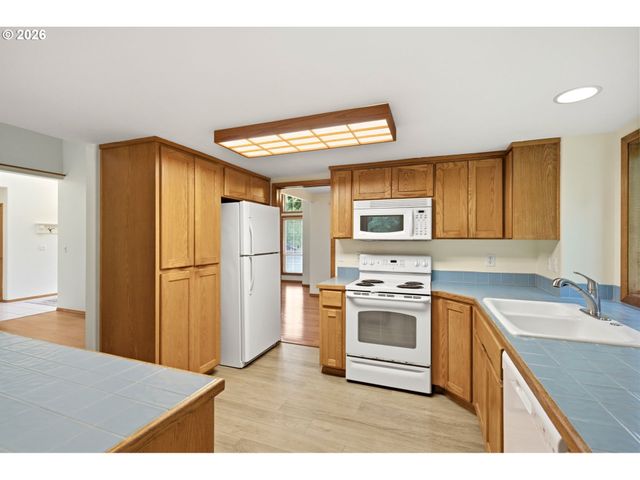455 Nw MEADOWLARK Ct, Mc Minnville, OR 97128