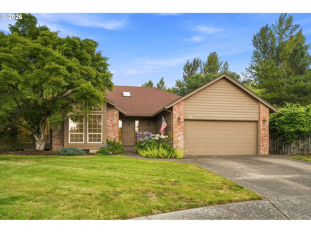 Image 1 of property listing at 455 Nw MEADOWLARK Ct, Mc Minnville, OR 97128