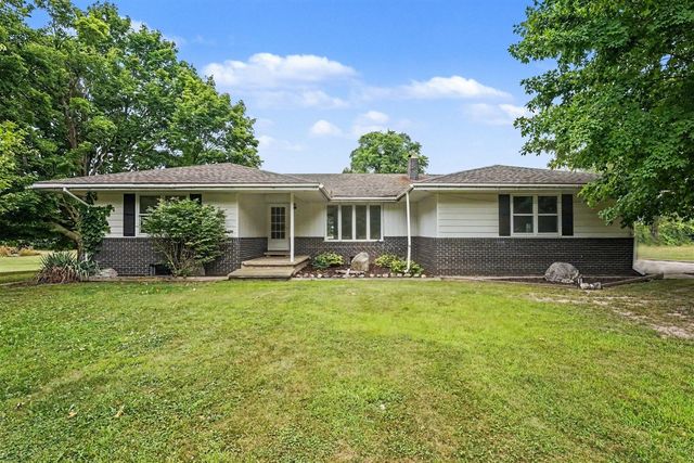 1760 W Carson City Road, Sheridan, MI 48884