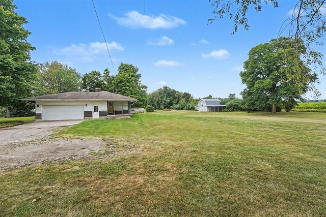 1760 W Carson City Road, Sheridan, MI 48884
