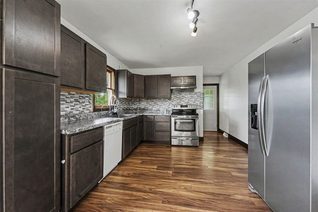 1760 W Carson City Road, Sheridan, MI 48884