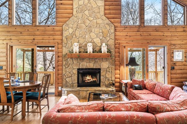 244 Lapidary Lane, Young Harris, GA 30582