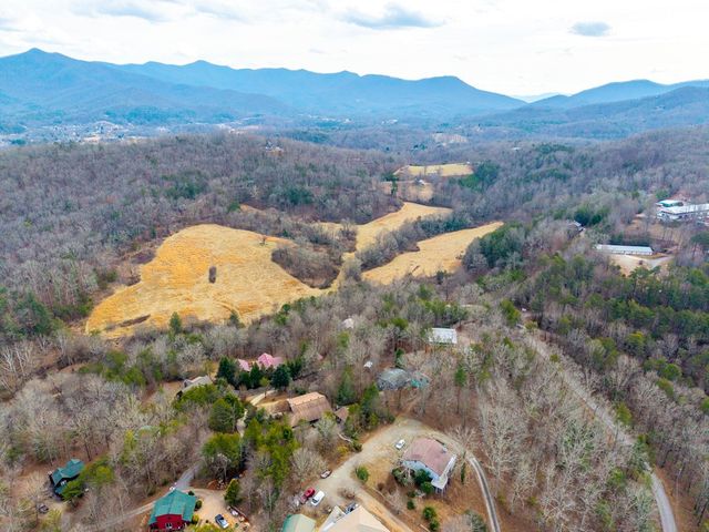 244 Lapidary Lane, Young Harris, GA 30582