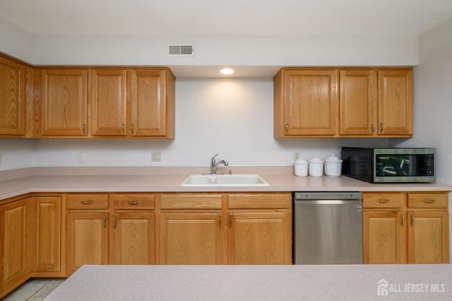 3807 Galloping Hill Lane, Toms River, NJ 08755