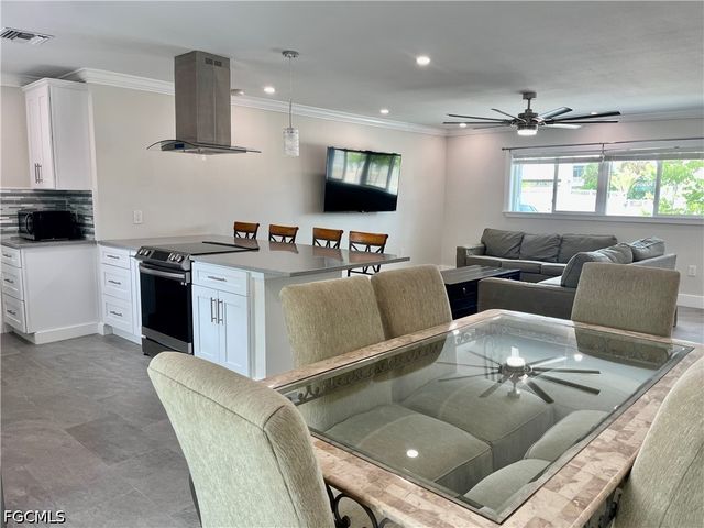 345 Donora BLVD, Fort Myers Beach, FL 33931