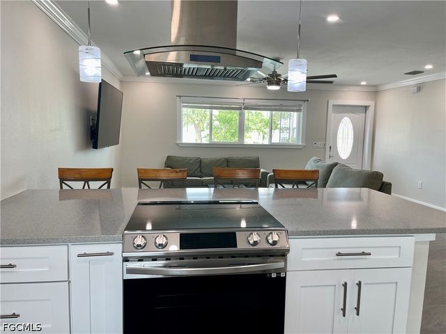 345 Donora BLVD, Fort Myers Beach, FL 33931