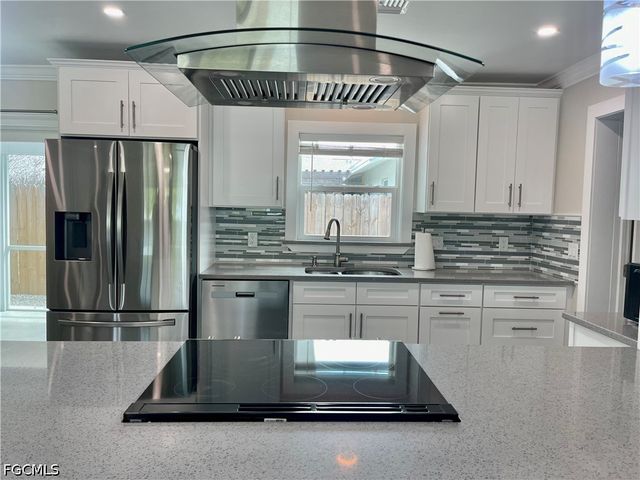 345 Donora BLVD, Fort Myers Beach, FL 33931