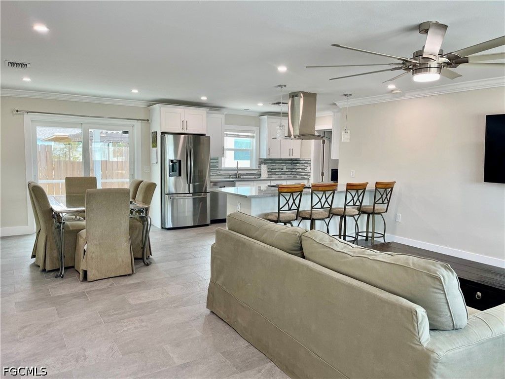 345 Donora BLVD, Fort Myers Beach, FL 33931