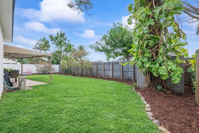 1540 NE 47th Street, Oakland Park, FL 33334