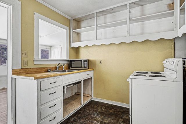 1517 Maplehurst street Street, Mishawaka, IN 46565