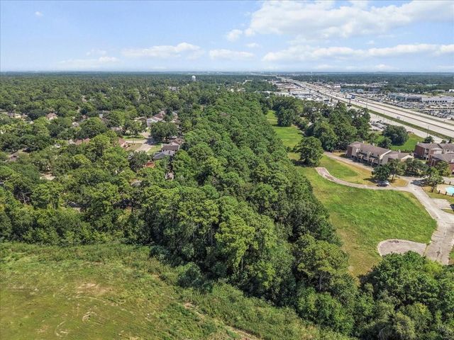 405 Sunset Drive, Dickinson, TX 77539