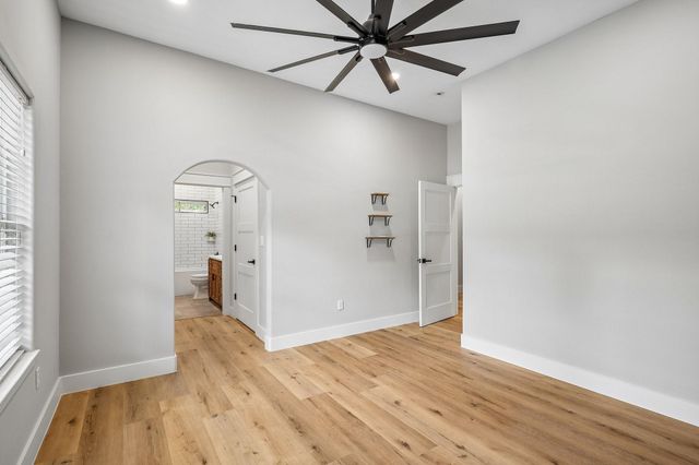 20011 Mahogany Ridge Drive, Magnolia, TX 77355