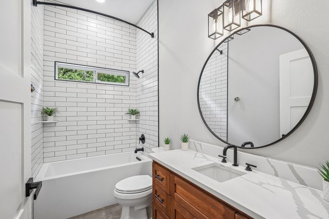 20011 Mahogany Ridge Drive, Magnolia, TX 77355