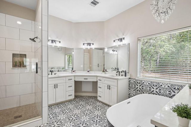 20011 Mahogany Ridge Drive, Magnolia, TX 77355