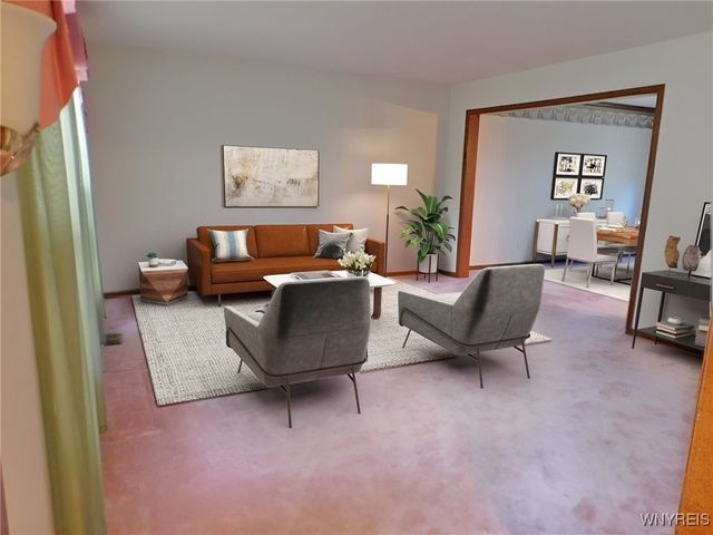 15 Thomas Jefferson Lane, Amherst, NY 14226