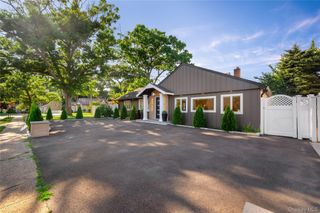 7 Tyrconnell Avenue, Massapequa, NY 11762