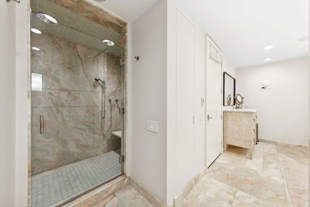 180 E Pearson Street 7203, Chicago, IL 60611