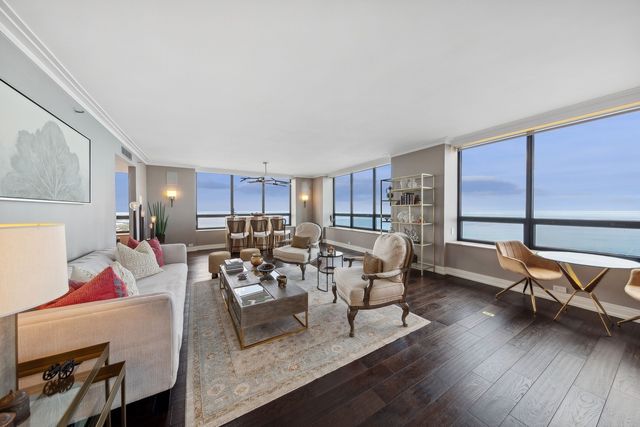 180 E Pearson Street 7203, Chicago, IL 60611