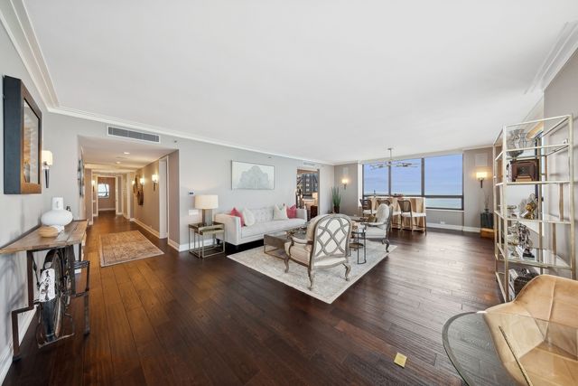 180 E Pearson Street 7203, Chicago, IL 60611