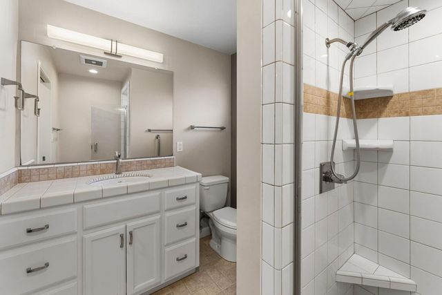 2526 Los Feliz Way, Carmichael, CA 95608