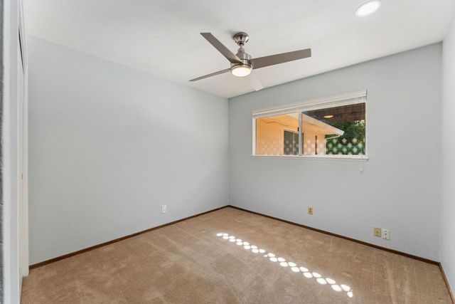2526 Los Feliz Way, Carmichael, CA 95608