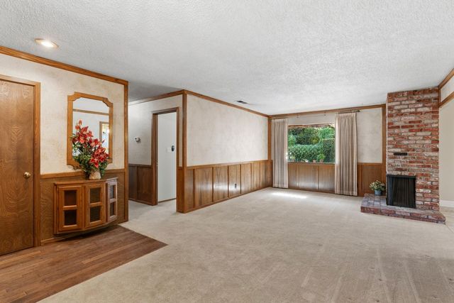 2526 Los Feliz Way, Carmichael, CA 95608