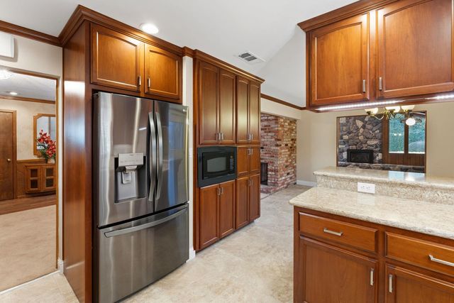 2526 Los Feliz Way, Carmichael, CA 95608