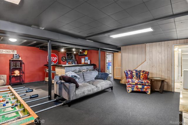8062 Campbell Street, Taylor, MI 48180