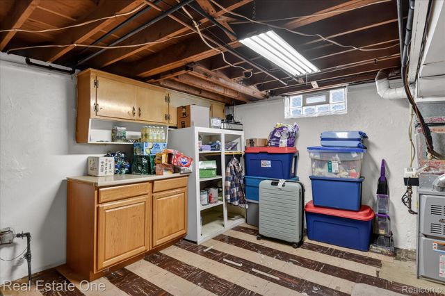 8062 Campbell Street, Taylor, MI 48180