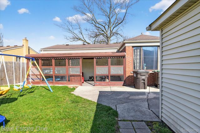 8062 Campbell Street, Taylor, MI 48180