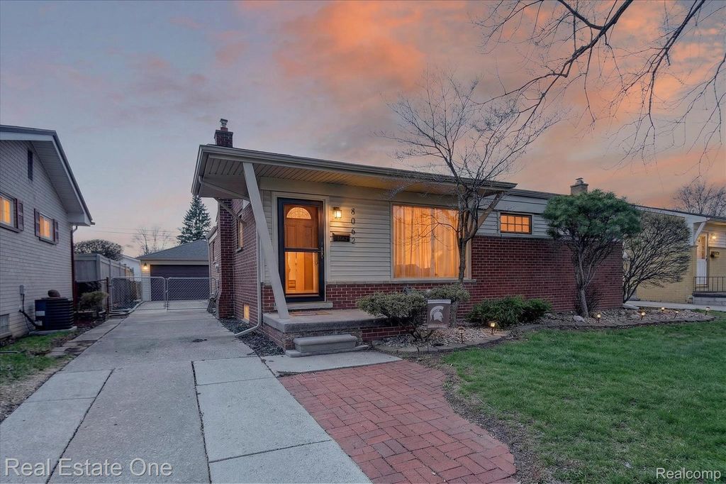 8062 Campbell Street, Taylor, MI 48180
