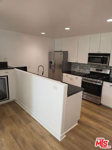2050 S Bentley Avenue 1, Los Angeles, CA 90025