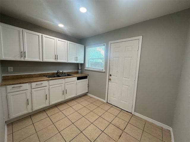 4702 W University Boulevard, Dallas, TX 75209