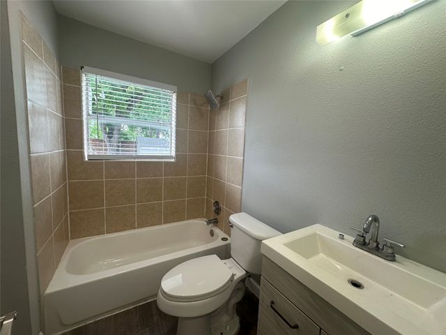 4702 W University Boulevard, Dallas, TX 75209