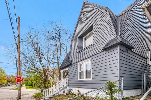 3701 Kilbourn AVENUE, Milwaukee, WI 53208