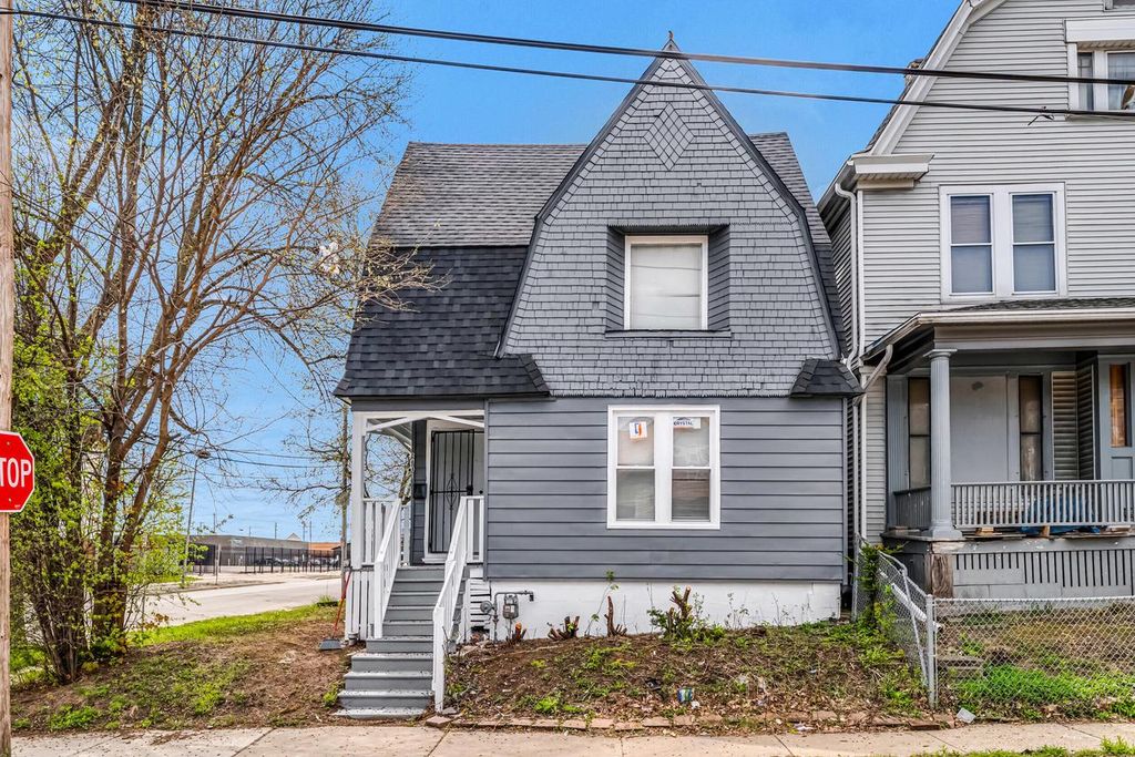 3701 Kilbourn AVENUE, Milwaukee, WI 53208