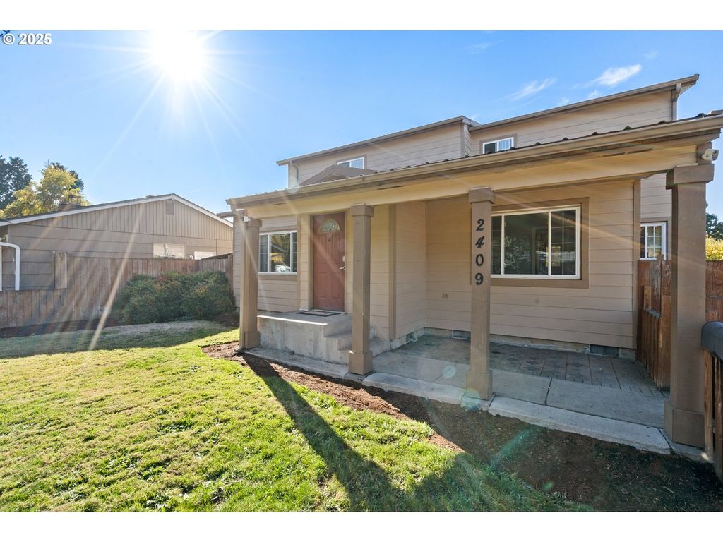 2409 32ND Ave, Salem, OR 97301