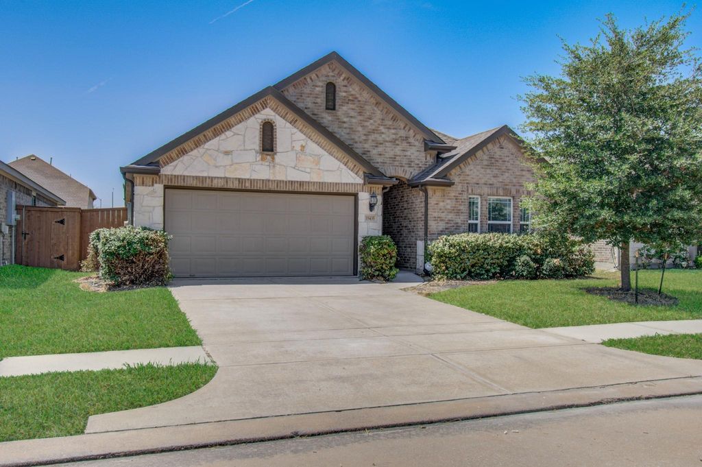 15435 Aberdeen Wood Drive, Humble, TX 77346