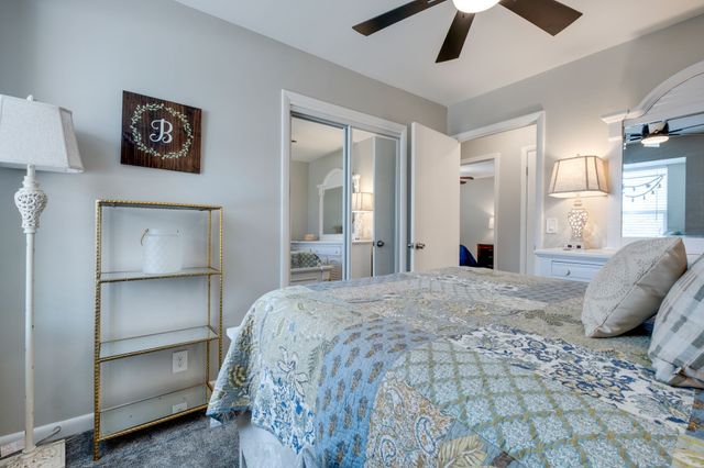 625 Netherlands Dr, Hermitage, TN 37076